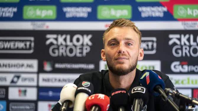Preview image for Rafael van der Vaart says former team-mate Jasper Cillessen is a ‘nasty guy’