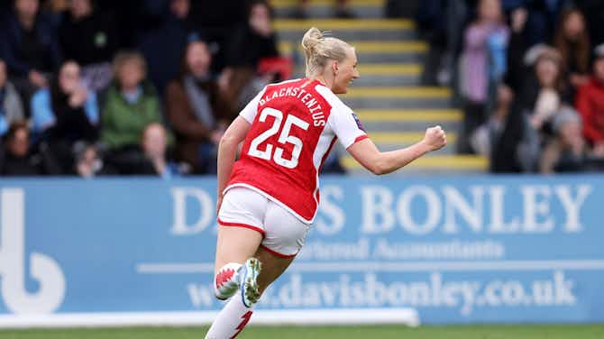 Preview image for Stina Blackstenius wounds Man City with Arsenal masterclass