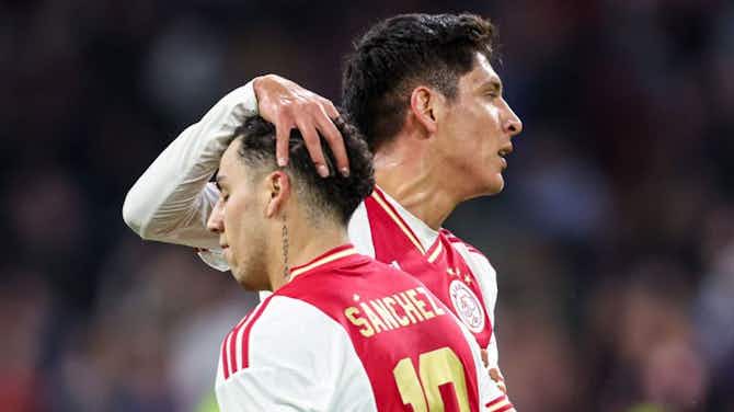 Imagen de vista previa para El Ajax de Jorge Sánchez y Edson Álvarez se quedó sin entrenador