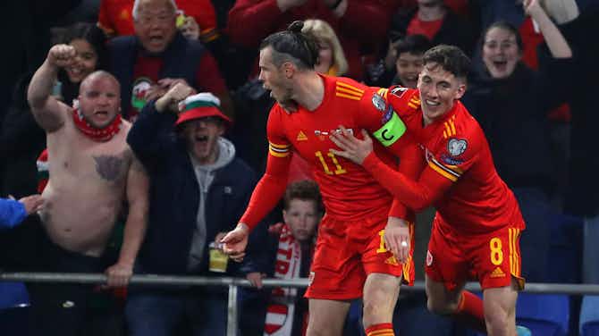 Imagem de visualização para Bale voltou a ser o super-herói de seu país, numa memorável vitória que coloca Gales na decisão da repescagem