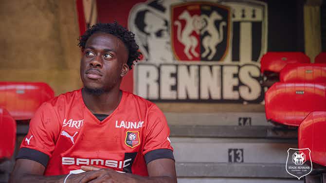 Imagem de visualização para Sem espaço no PSG, revelação Arnaud Kalimuendo assina com o Rennes por cinco temporadas