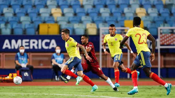 Preview image for (Video) Venezuela goalkeeper Wuilker Farinez denies Colombia’s Mateus Uribe of the game-winning goal with an incredible clutch save