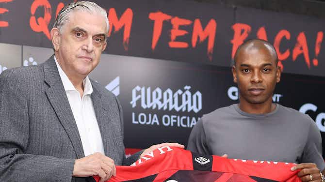 Preview image for Fernandinho returns to club after 17 years away