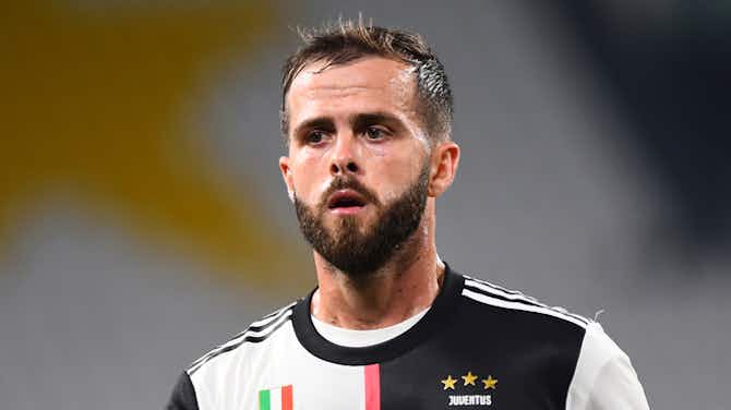 Preview image for Napoli emerge as strong contender to sign Miralem Pjanic from Barcelona