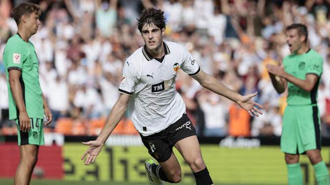 Preview image for Valencia aiming to secure €60m payday as Arsenal register interest in 20-year-old midfield sensation