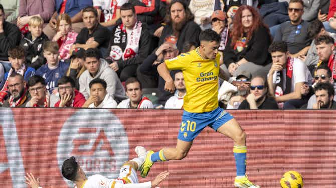 Preview image for Las Palmas starlet Alberto Moleiro – ‘People always compare me to Pedri, but we’re very different players’