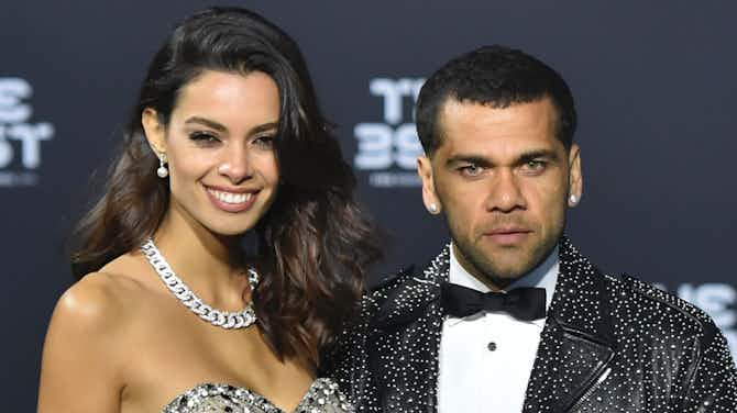Preview image for Dani Alves appears to reconcile with wife Joana Sanz in spite of rape conviction