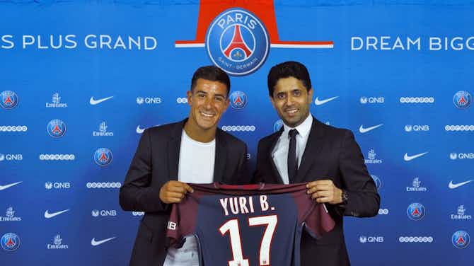 Vorschaubild für Paris Saint-Germain verpflichtet Linksverteidiger Yuri Berchiche