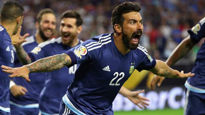 Preview image for Former PSG and Napoli star Lavezzi announces retirement