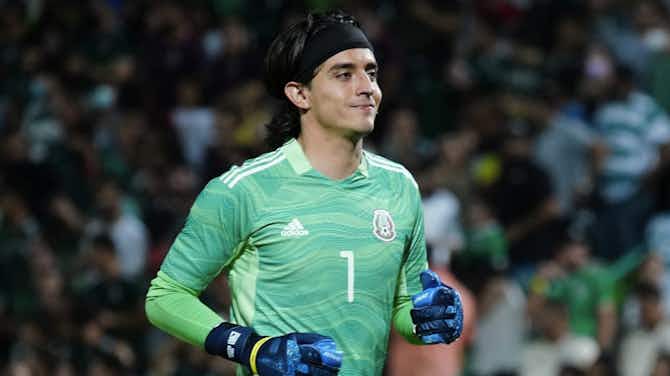 Preview image for Carlos Acevedo on his relationship with Guillermo Ochoa: 'I am very happy to know him'