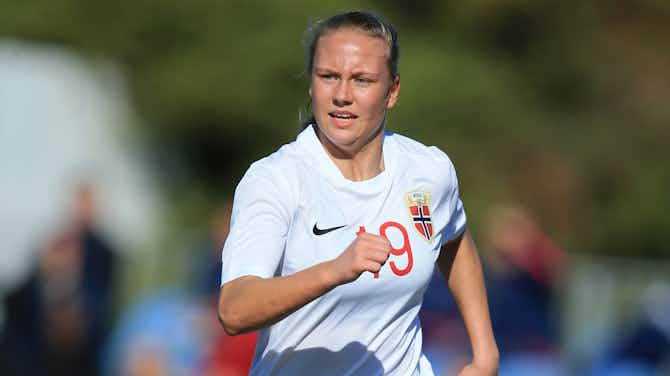 Preview image for Man Utd sign Norway international Lisa Naalsund