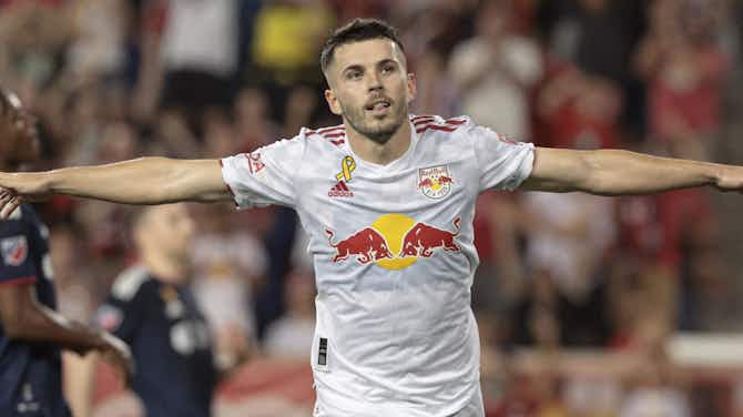 Preview image for Lewis Morgan signs New York Red Bulls contract extension