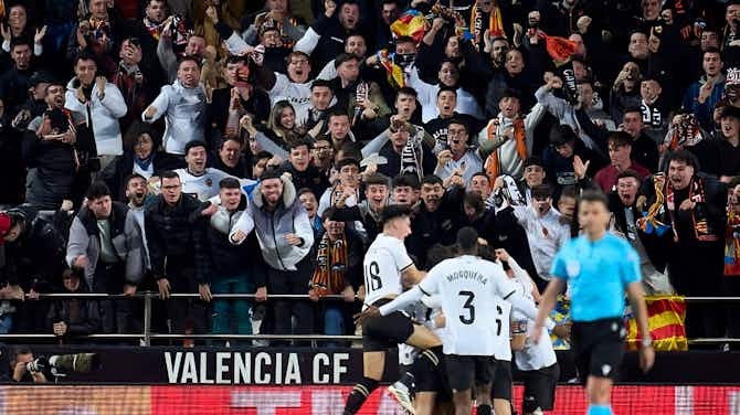 Imagen de vista previa para Gran actuación de Pepelu en Mestalla