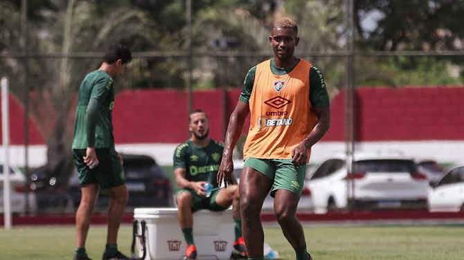 Imagem de visualização para Zagueiro do Fluminense opera joelho e não tem previsão de retorno