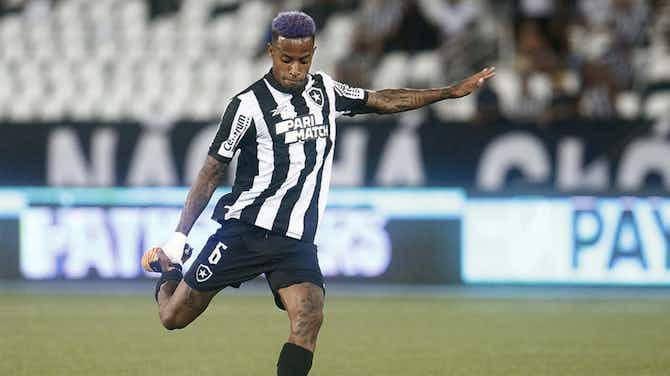 Imagem de visualização para Botafogo informa: Tchê Tchê é internado com dores abdominais