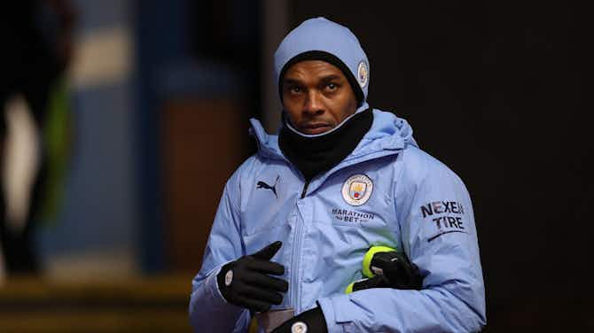 Image d'aperçu pour Fernandinho, laissé libre par Manchester City, va retourner aux sources
