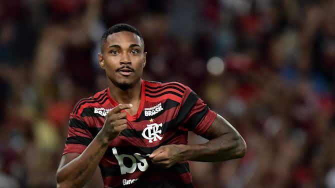 Imagem de visualização para Fluminense não negocia com o atacante Vitinho, ex-Flamengo