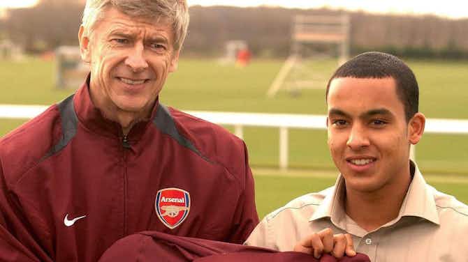 Preview image for On this day in 2006: Arsenal sign 16-year-old Theo Walcott from Southampton