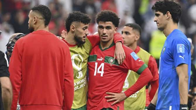 Image d'aperçu pour Maroc : les supporters du Bayern s'en prennent à Mazraoui pour son soutien à Aboukhlal