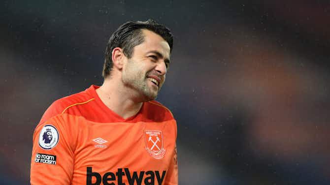 Preview image for Lukasz Fabianski signs new West Ham contract