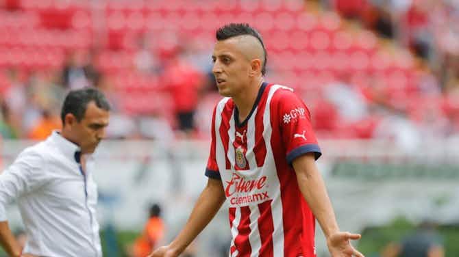 Preview image for Roberto Alvarado eager to have more 'internal competition' at Chivas