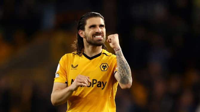 Preview image for Hwang Hee-chan urges Rúben Neves to stay at Wolves