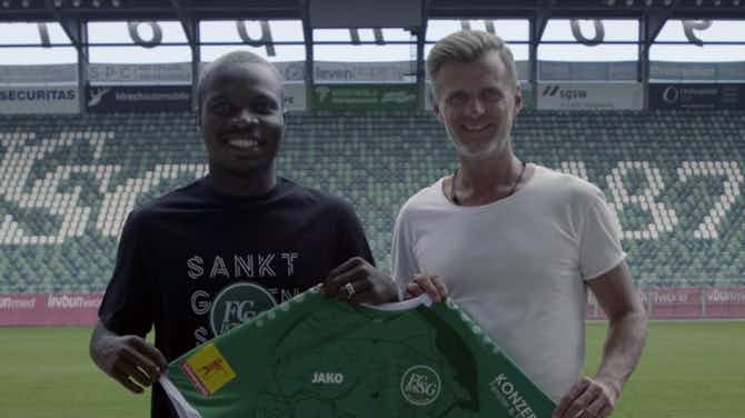 Vorschaubild für FC St. Gallen gibt Verpflichtung von Stürmer Akolo bekannt