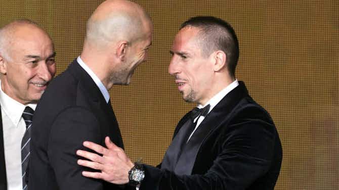 Vorschaubild für Zidane & Ribéry im Doppelpack zu den Bayern ist ein Szenario