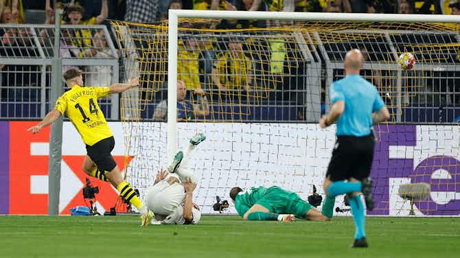Imagen de vista previa para Un golazo de Niclas Füllkrug adelanta al Dortmund ante el PSG en las 'semis' de Champions (1-0)