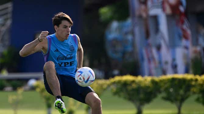 Vorschaubild für Bayern geht leer aus: Argentinien-Talent schließt sich wohl Messi-Klub an