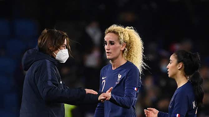 Imagen de vista previa para Corinne Diacre defiende a Kheira Hamraoui: «Una jugadora que no comete errores no existe»