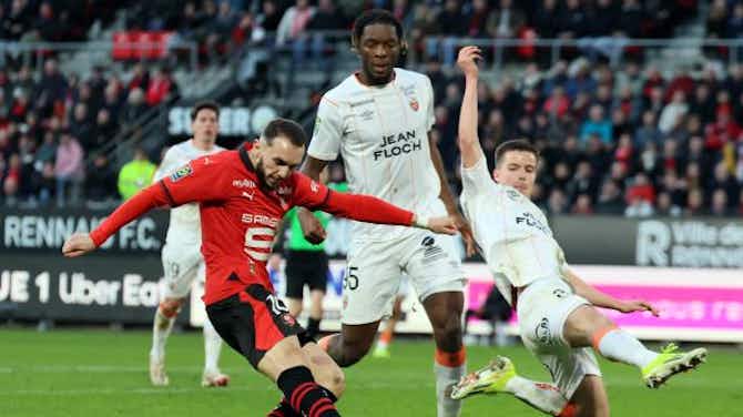 Imagen de vista previa para Rennes vio terminar su racha de 8 partidos sin perder en la Ligue 1 en el derbi contra el Lorient