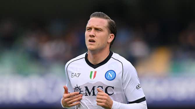 Preview image for Napoli chief speaks out on future of Inter and Juventus-linked Piotr Zielinski