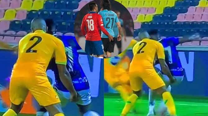 Imagen de vista previa para A lo Jara contra Cavani: así fue la acción del jugador de Atlético Bucaramanga contra el de Boyacá Chicó