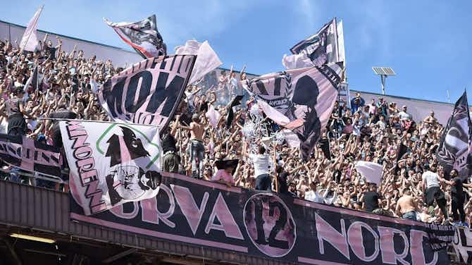 Anteprima immagine per La Curva Nord del Palermo: “Calciatori indegni, abbiamo chiesto loro di togliersi la maglia e regalarla ai bambini”