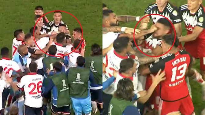 Imagen de vista previa para Paulo Díaz recibió un combo a la mala en escandalosa pelea entre River Plate y Nacional