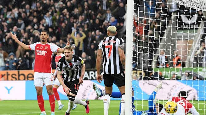 Imagen de vista previa para Newcastle estiró su buen momento y dejó al Arsenal sin liderazog en la Premier League