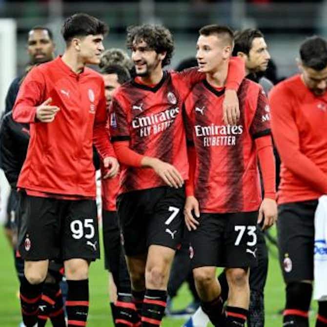 Pratinjau gambar untuk Rekap Rumor Bursa Transfer: AC Milan kejar Bomber Nigeria, Man United Gaet Donyel Malen