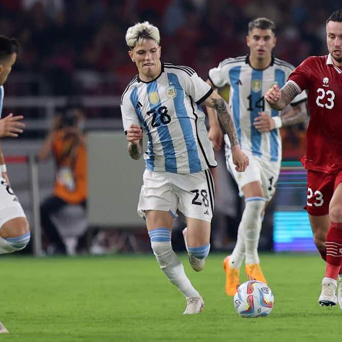 Pratinjau gambar untuk Gosip Panas Timnas Argentina Kembali ke Indonesia: Bawa Lionel Messi atau Sekedar Sensasi?