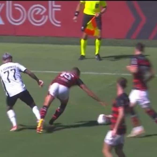 Imagem de visualização para “Cavou muito”: CBF divulga áudio de VAR em gol polêmico do Botafogo contra o Flamengo