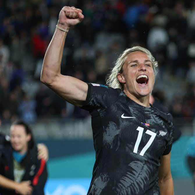 Imagem de visualização para Hannah Wilkinson celebra gol na vitória da Nova Zelândia e afirma: “este é o melhor dia da minha vida”