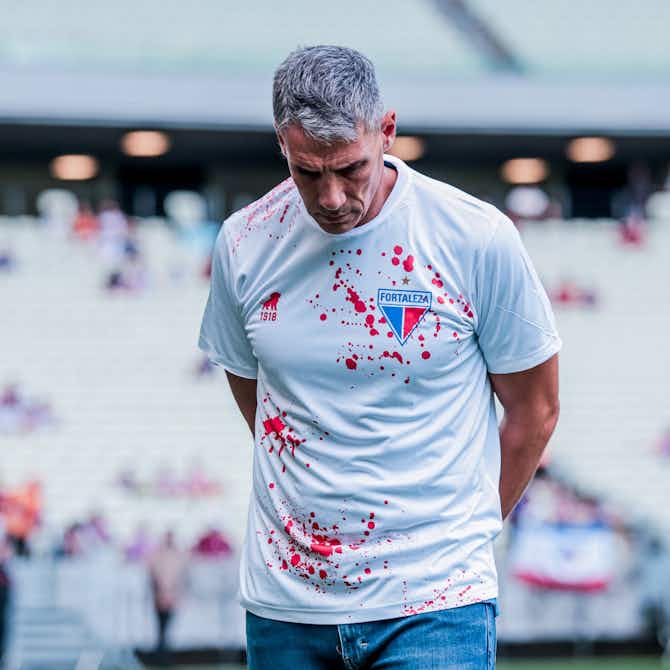 Imagem de visualização para Fortaleza usa camisa que lembra 'marcas de sangue' de atentado a ônibus