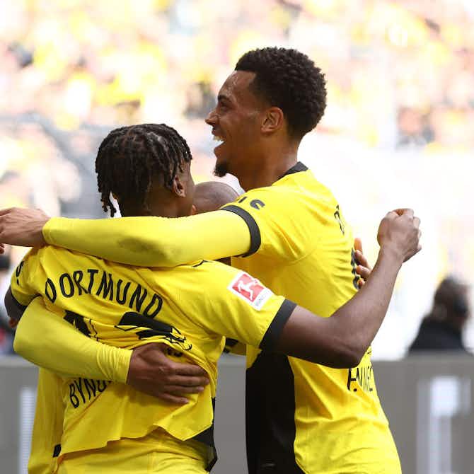 Imagem de visualização para Deu pane! Borussia Dortmund x Augsburg tem gol BIZARRO com garçom rival 📹