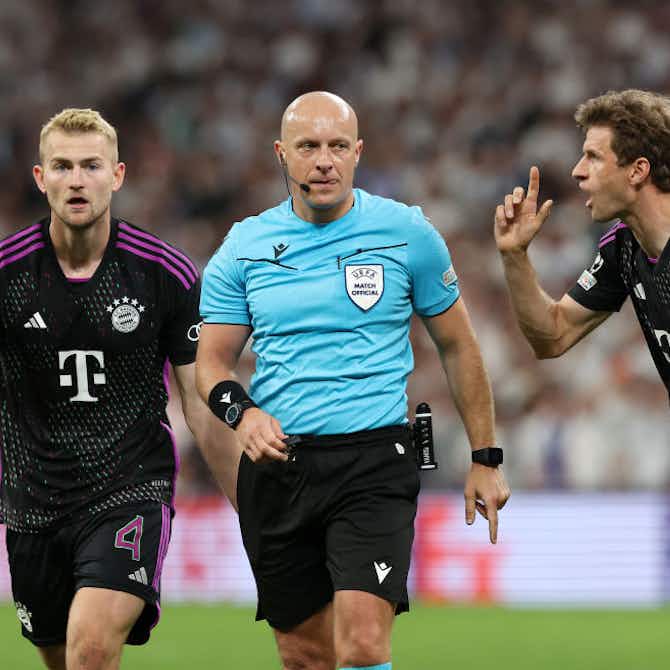 Vorschaubild für 📸 Umstrittene Szene im Halbfinale! Hätte das Bayern-Tor zählen müssen?