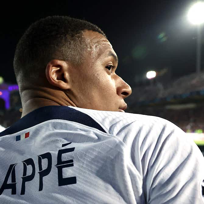 Preview image for Kylian Mbappé was at the heart of a 60-man brawl in the tunnel after Barcelona vs PSG