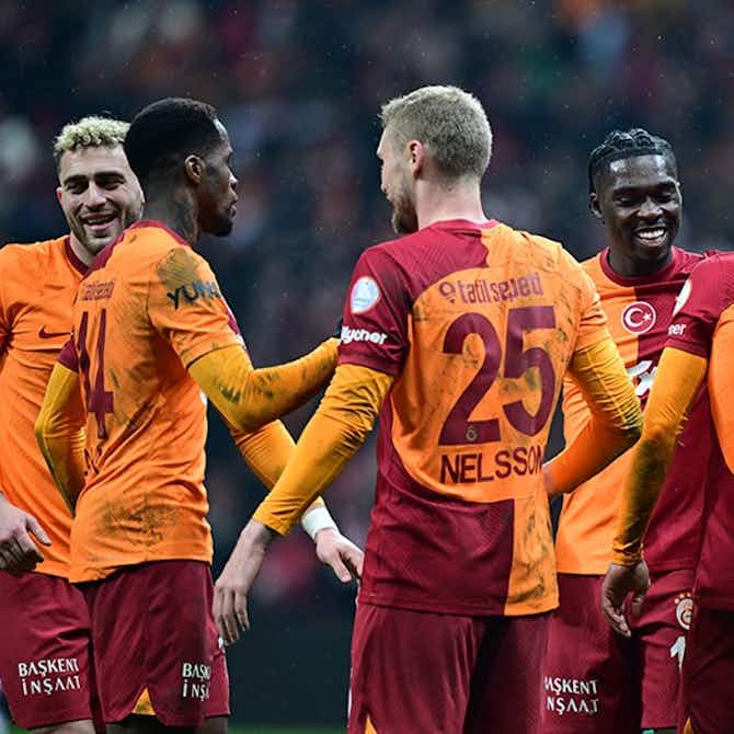 Vorschaubild für 4:3! Galatasaray gewinnt turbulentes Stadtduell gegen Kasımpaşa in letzter Minute