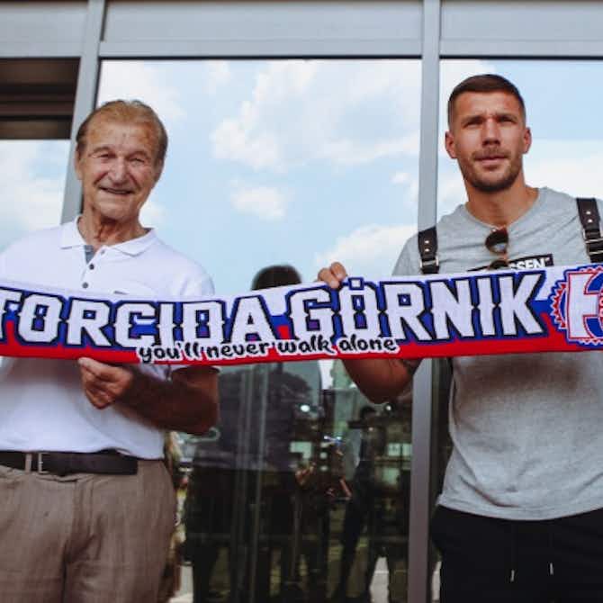 Imagem de visualização para De volta às raízes: Podolski assina com o Górnik Zabrze, o clube de seu coração na região onde nasceu
