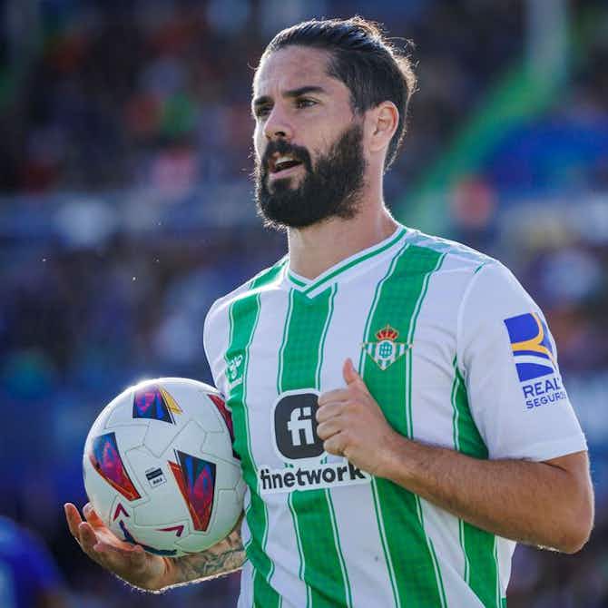 Preview image for Real Betis welcome star man back to training ahead of El Gran Derby showdown