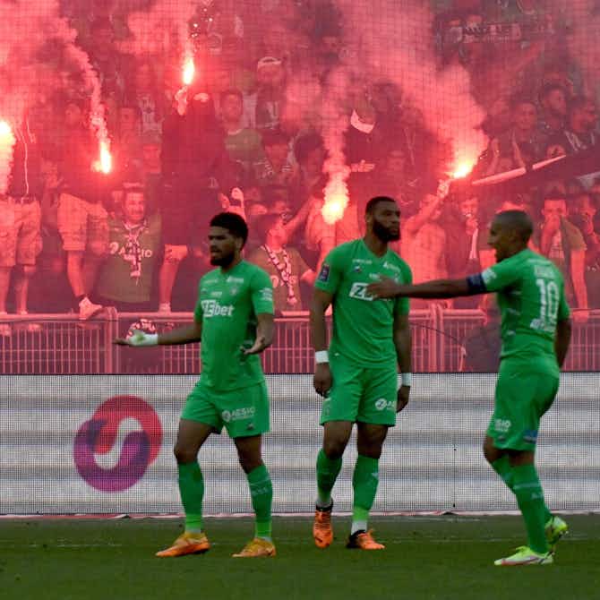 Pratinjau gambar untuk Saint-Etienne Degradasi Ke Ligue 2, Fans Tidak Terima & Ngamuk