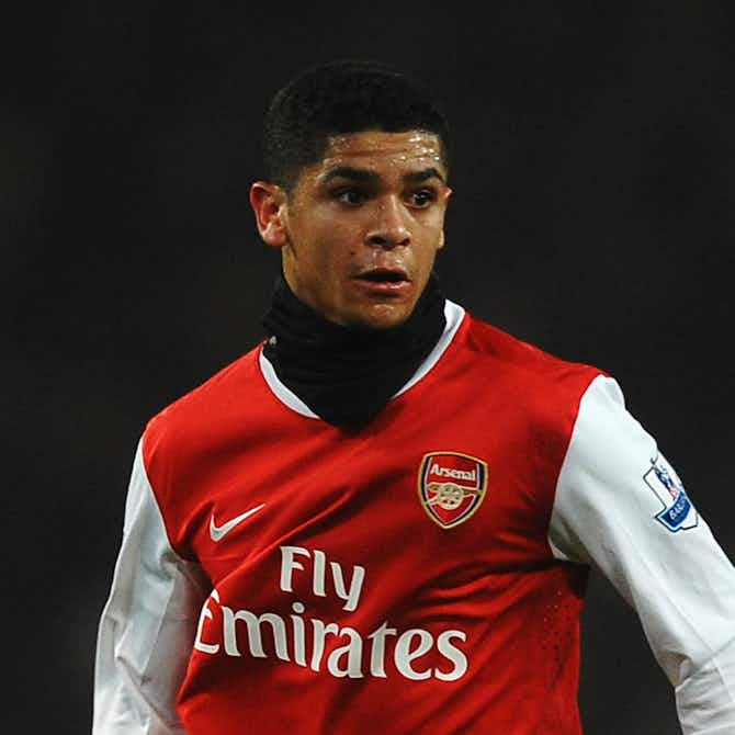 Preview image for Denilson: Ex-Arsenal midfielder wants comeback after six games, three knee ops in four years